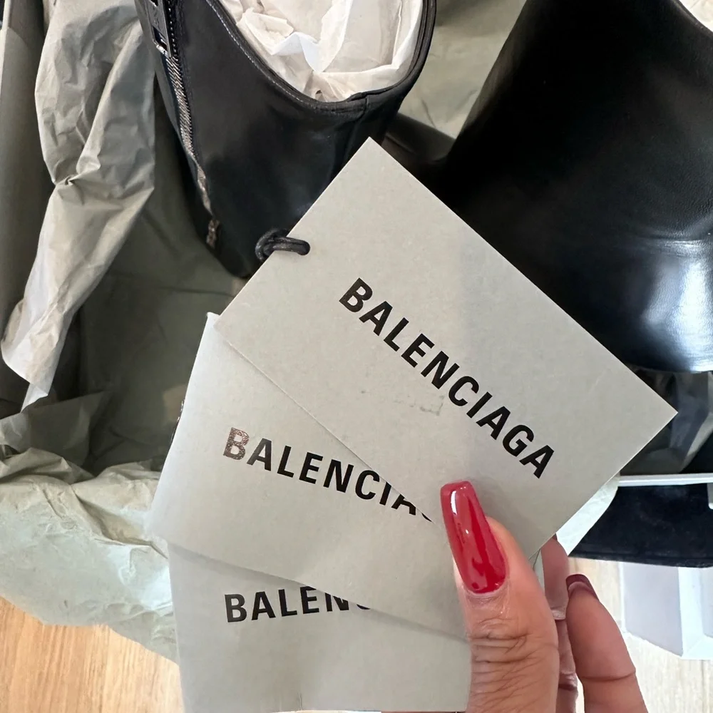 Balenciaga Witch Bootie Sleek Black Pointed Heels - Picture 4 of 5